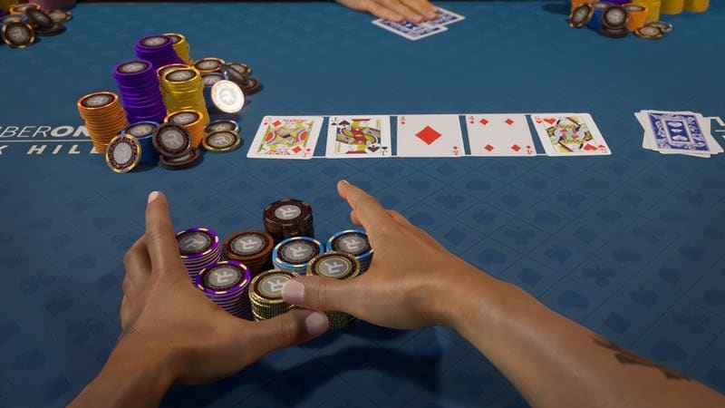 Chơi bài trong casino thu hút đông đảo người tham gia